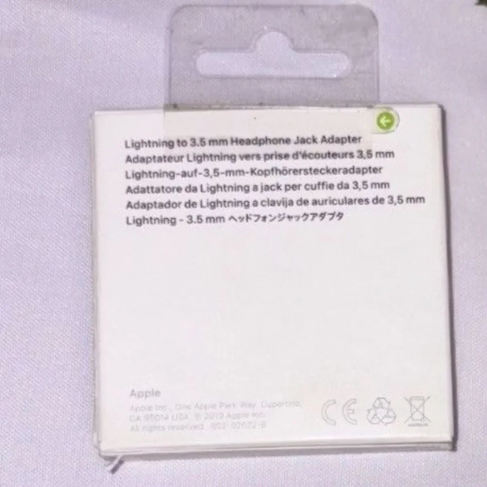 Apple Lightning to 3.5mm Headphone Jack Adapter for iPhone Aux Audio Dongle